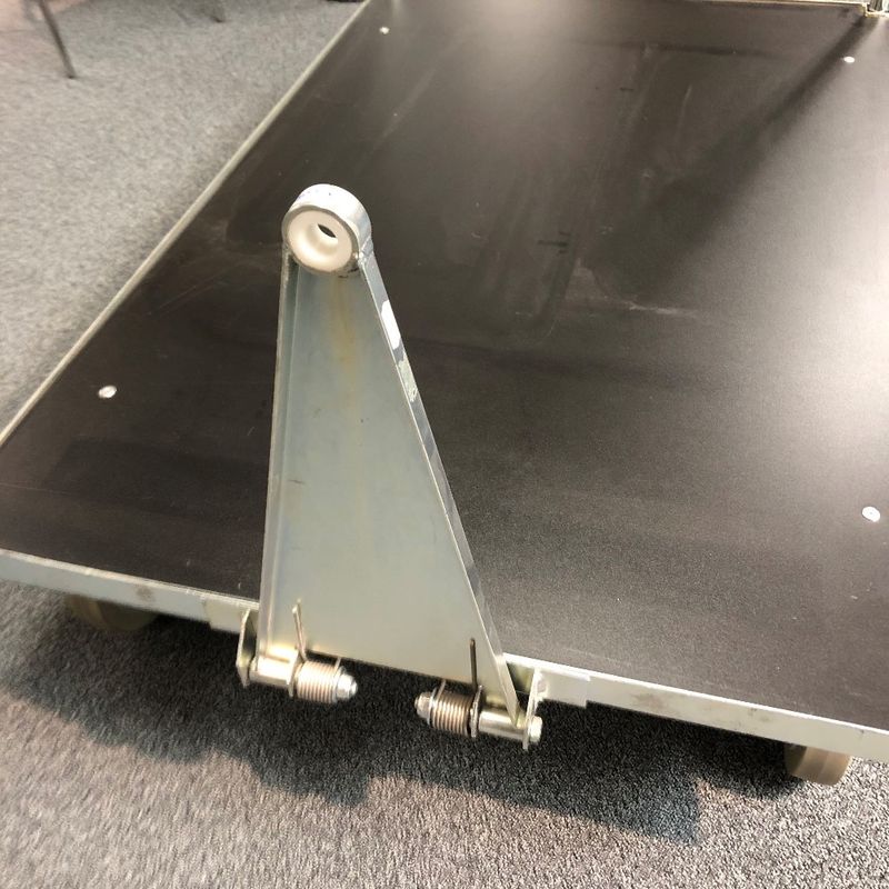 Plattformsvagn med drag & handtag