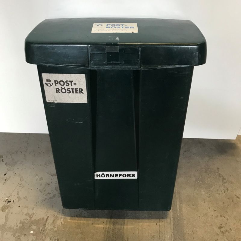 Postlåda grön med insats - begagnad
