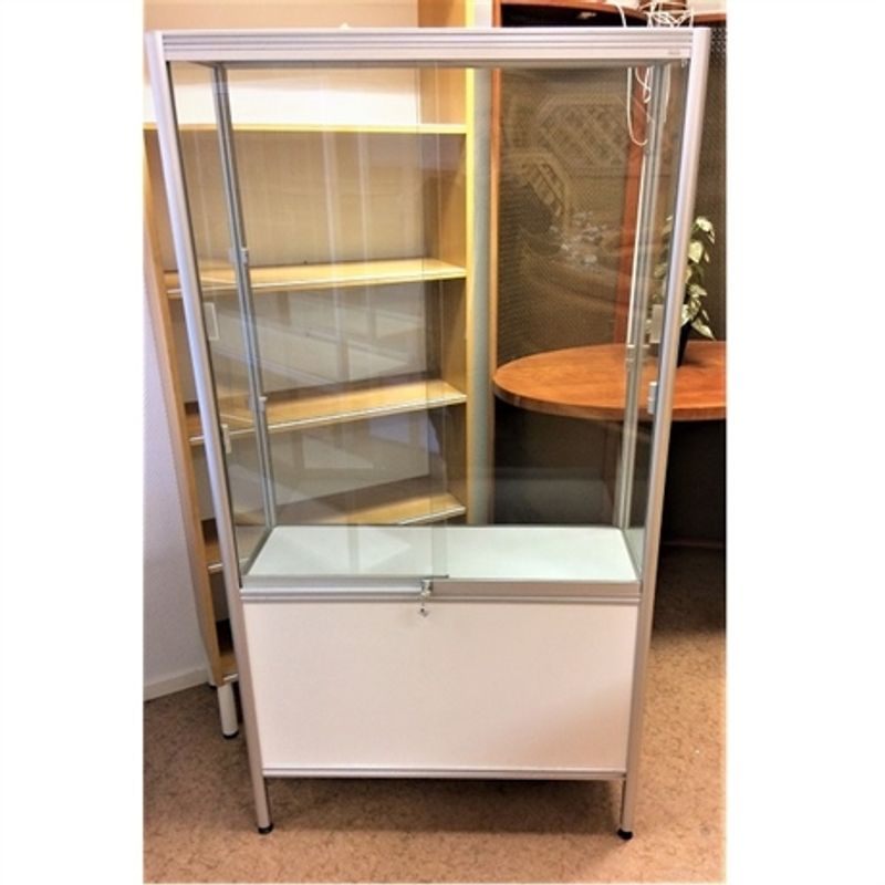 Vitrinskåp  alu 178x93x32 