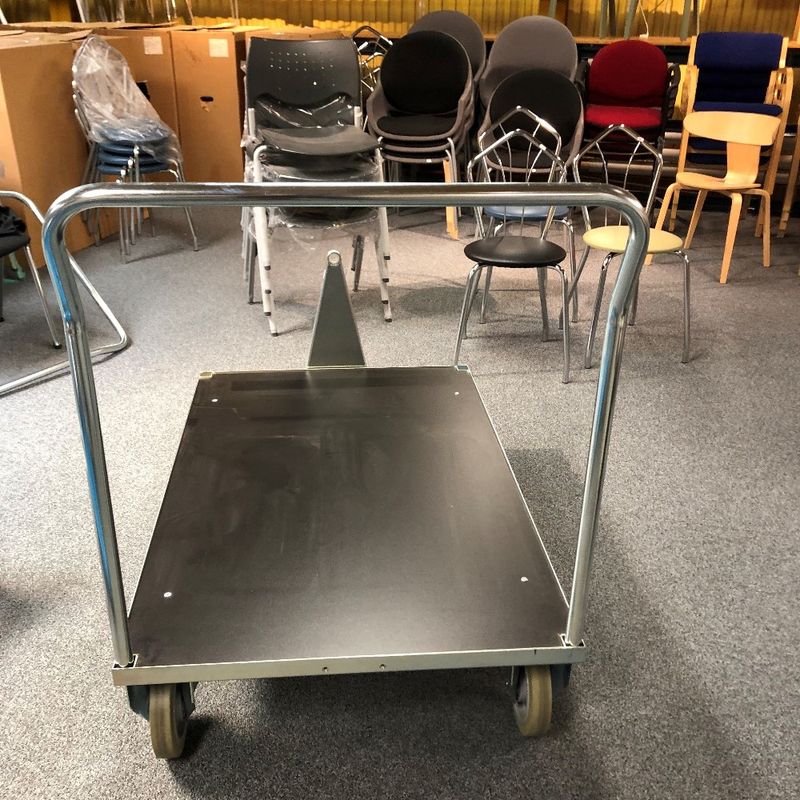 Plattformsvagn med drag & handtag