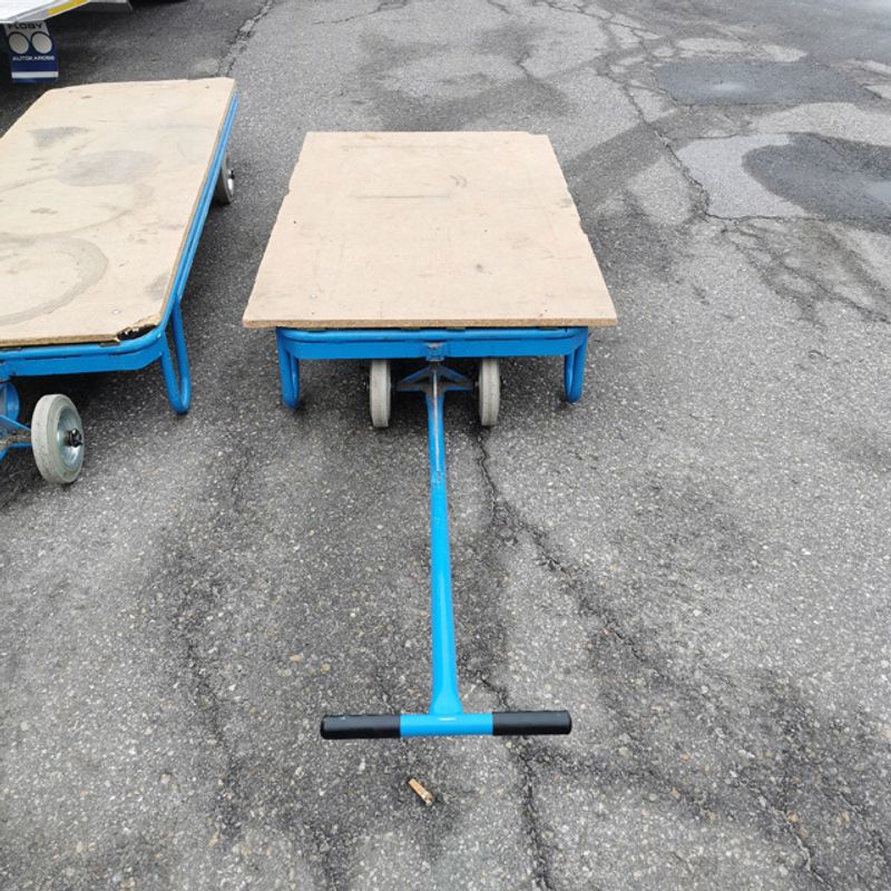 Materialvagn med dragstång - begagnad
