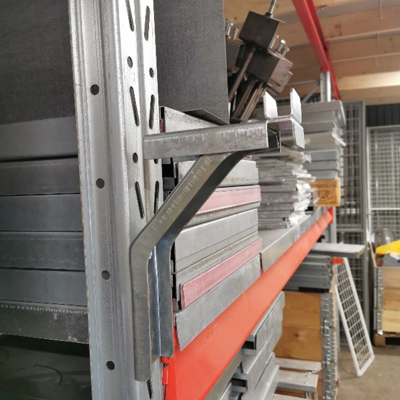 Rasskyddskonsol - begagnad