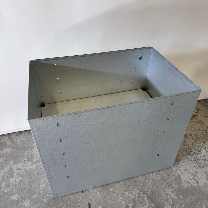 Skyltpodier plåt - begagnad