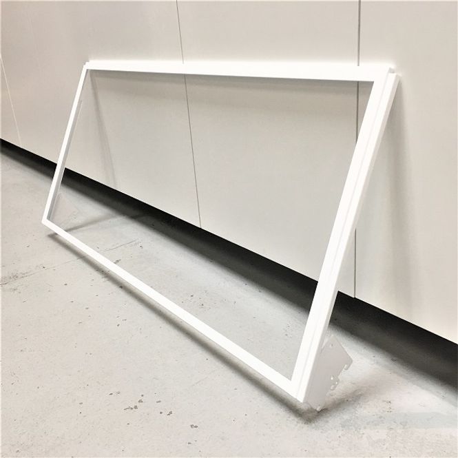 Huvudbild Skyltram Ricana Vit 900x400 mm - begagnad
