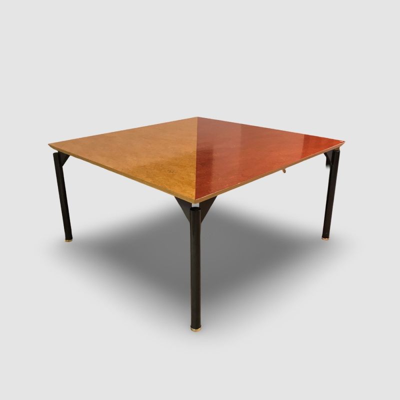 Konferensbord 1400x1400 mm - begagnad