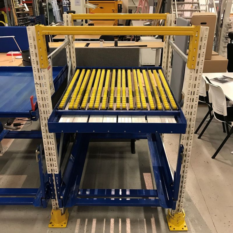 Pallställ med utdragsenheter & expanderande plan - begagnad