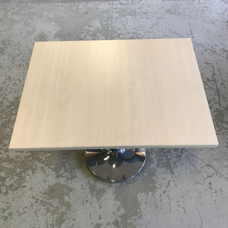 Bord 60x80 cm ljus björklaminat - begagnad