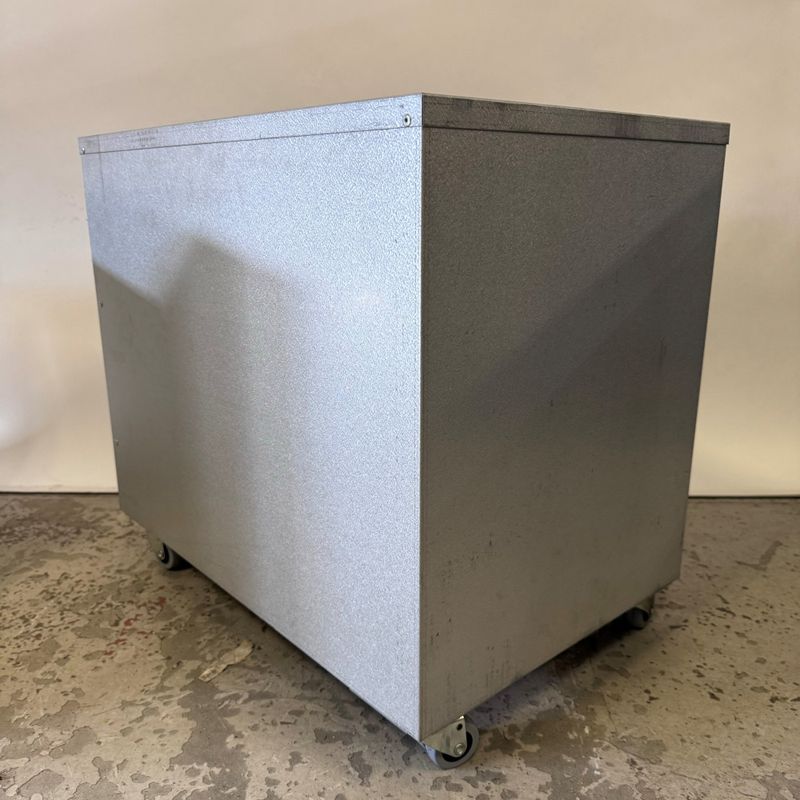 Skyltpodier plåt - begagnad