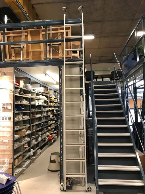 Rullbar hyllstege Zarges - begagnad
