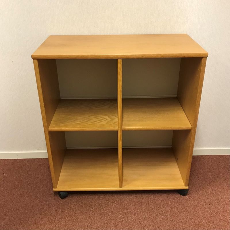 Hylla höjd 880 mm ekfanér - begagnad